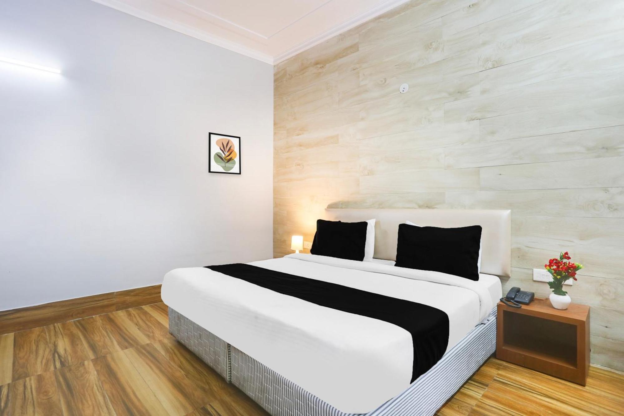 Super Collection O Bhiwadi Hotel Bagian luar foto